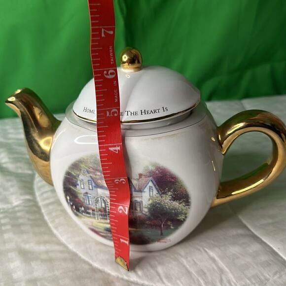 Thomas Kinkade Teapot,
"Home is Where the Heart Is",
Teleflora Tea Pot - Picture 11 of 13